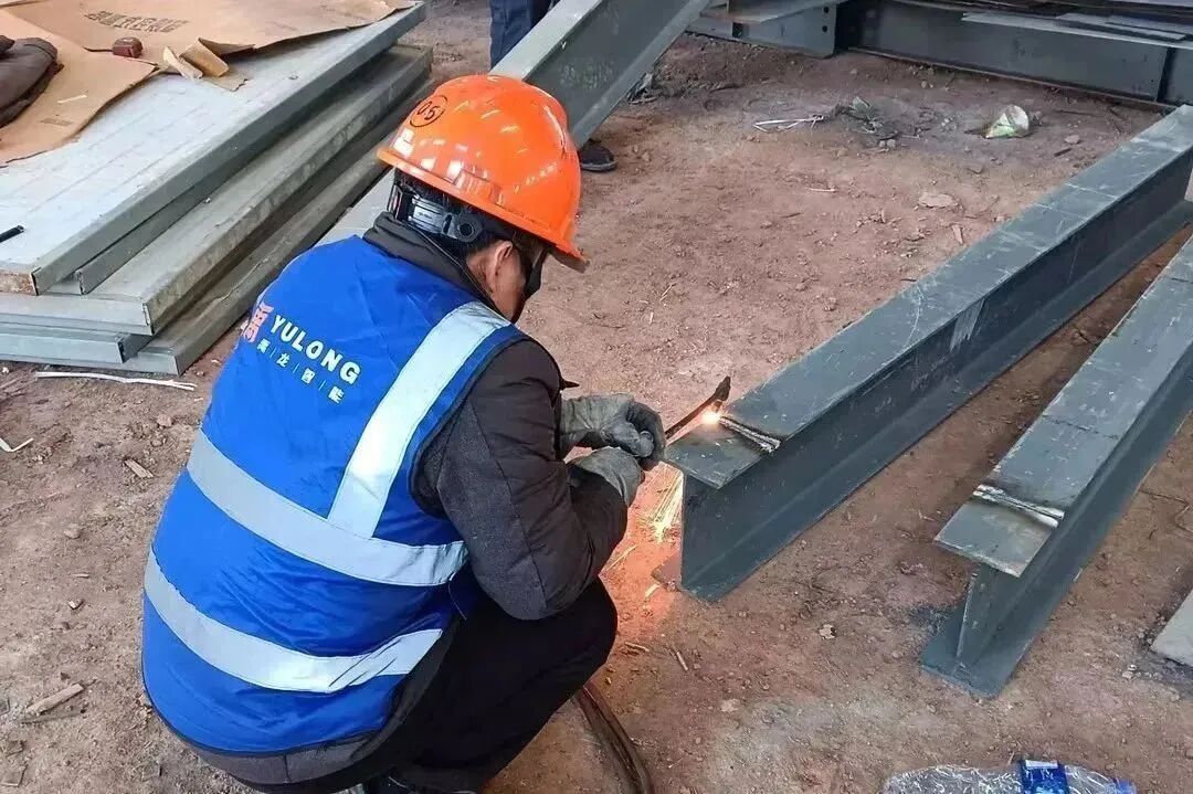 640SKUO5KN8.jpg 640SKUO5KN8.jpg